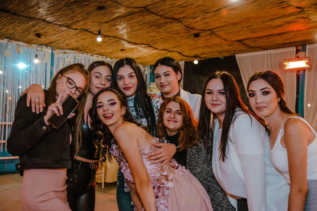 Fotografie Evnimente majorat Super Rebecca Sedinte foto Bucuresti