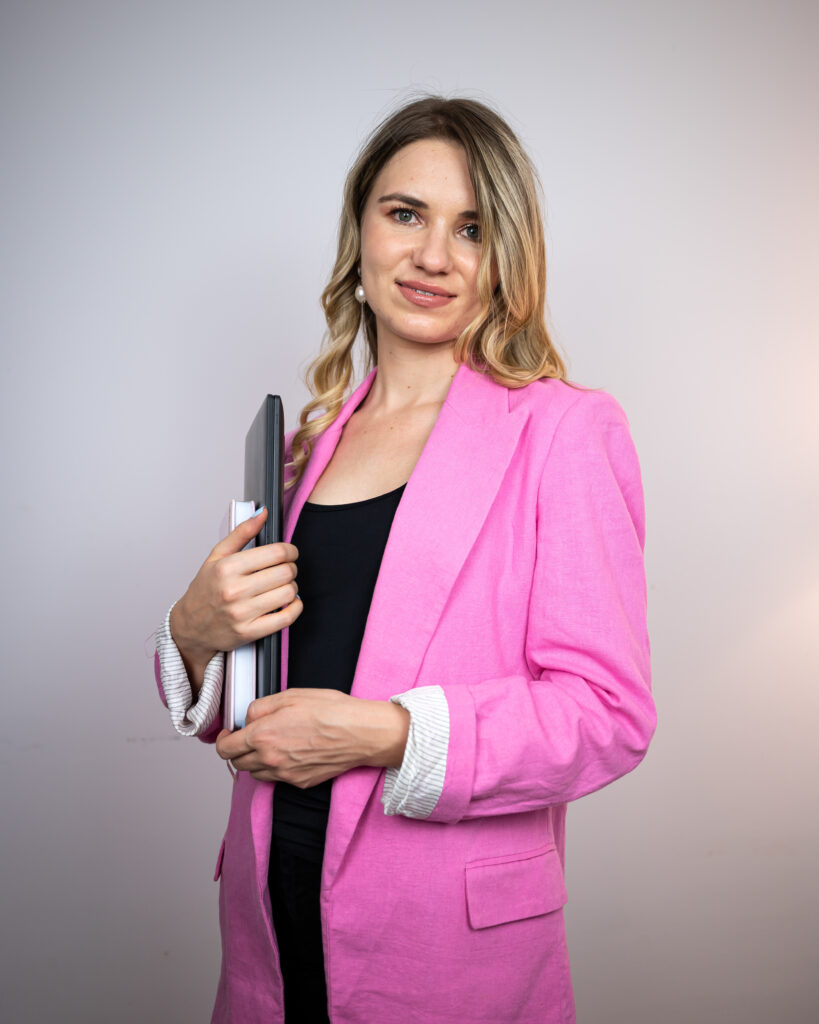 Fotografie de Branding Personal Super Rebecca Sedinte foto Bucuresti