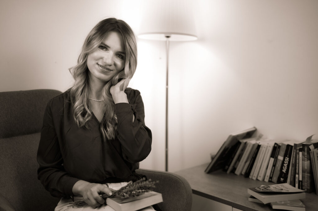 Fotografie de Branding Personal Poze Business Super Rebecca Sedinte foto Bucuresti